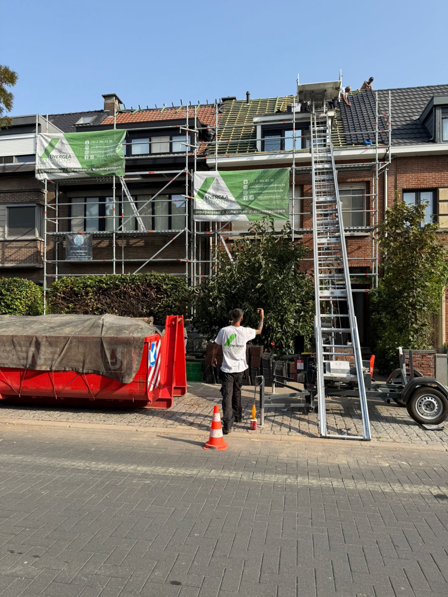 Hellend dak met leien – rijwoning – Mechelen